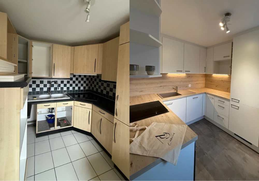 Cuisine en U moderne dans un appartement sous combles, lumière naturelle par fenêtre de toit Velux