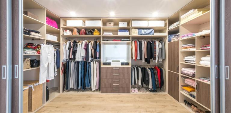 Faut-il faire appel à un pro pour un dressing sur mesure à Erstein ?